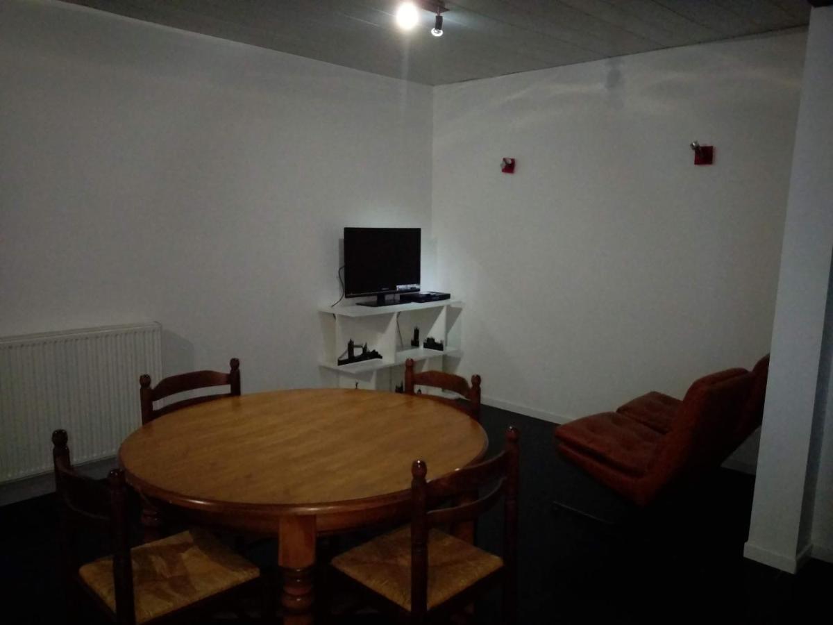 Vittel Location Meuble Apartment Ngoại thất bức ảnh
